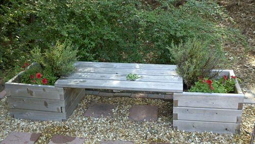 3 x 3 raised garden bed set with bench